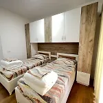 Ani\'S Apartment